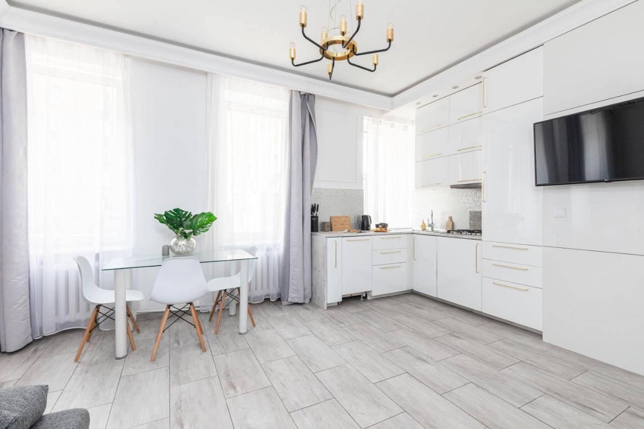 Superapart Chmielna 73A, City Center Warsaw Exterior photo