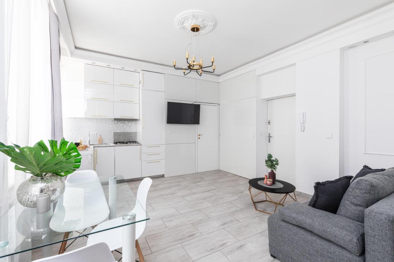 Superapart Chmielna 73A, City Center Warsaw Exterior photo